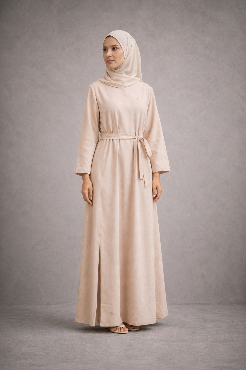 Robe Longue Beige Elegante
