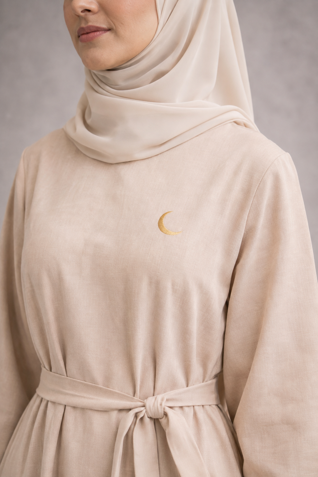 Robe Longue Beige Elegante